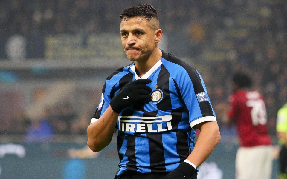 Нападателят на Манчестър Юнайтед Алексис Санчес не възнамерява да си