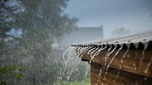  Мощни стихии убиха човек в Швеция, предизвикаха вреди в Чехия, Полша и Литва 