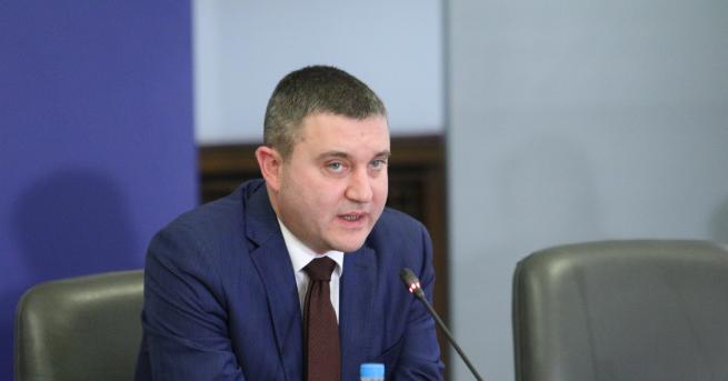 България Горанов Хазната губи половин млрд лева годишно от укриване