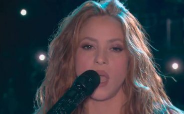 Pop icons Shakira and Jennifer Lopez shook the stadium during