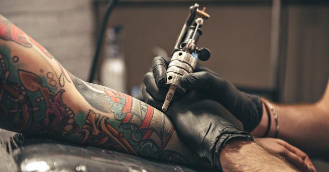 Любопитно Защо цветните татуировки могат да бъдат опасни Появиха се