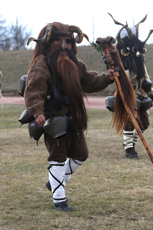 <p>IV-ти Национален фестивал на маскарадните игри &bdquo;На гости у Шопско&ldquo;</p>