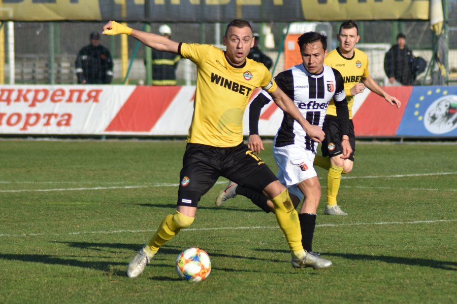 Ботев Пловдив срещу Локомотив Пловдив1
