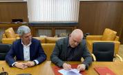  Главният прокурор Иван Гешев и ръководителят на Конфедерацията на самостоятелните синдикати в България /КНСБ/ Пламен Димитров подписаха Меморандум за съгласие и съдействие. 