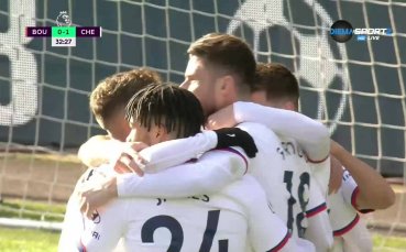 Челси води на почивката срещу Борнемут в пореден мач от