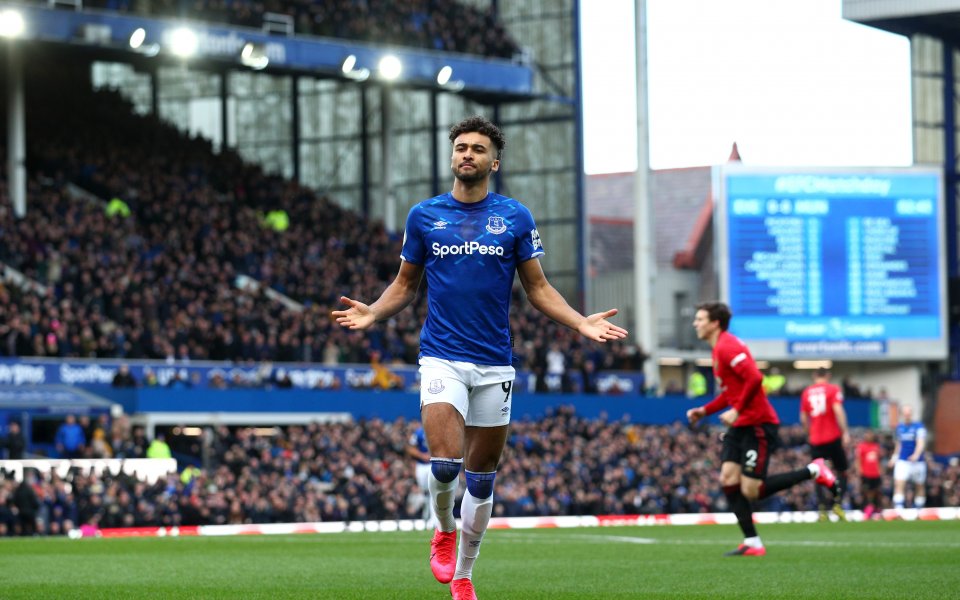 Кръгът в Англия вижда нов мач от елитния футбол, а