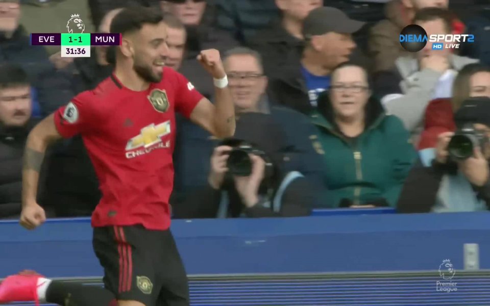 Манчестър Юнайтед изравни резултата в 31-ата минута, а точен бе