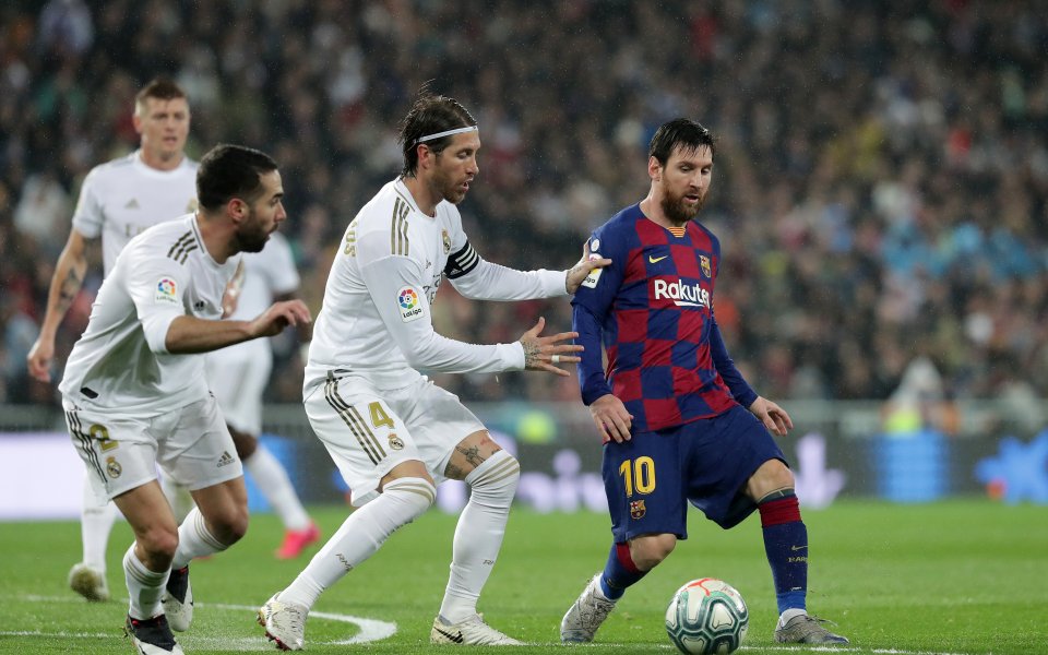 Реал Мадрид и Барселона играят при резултат 0:0 в поредно