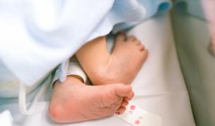 Бебе със съмнение за COVID-19, прието е в болница в Пловдив