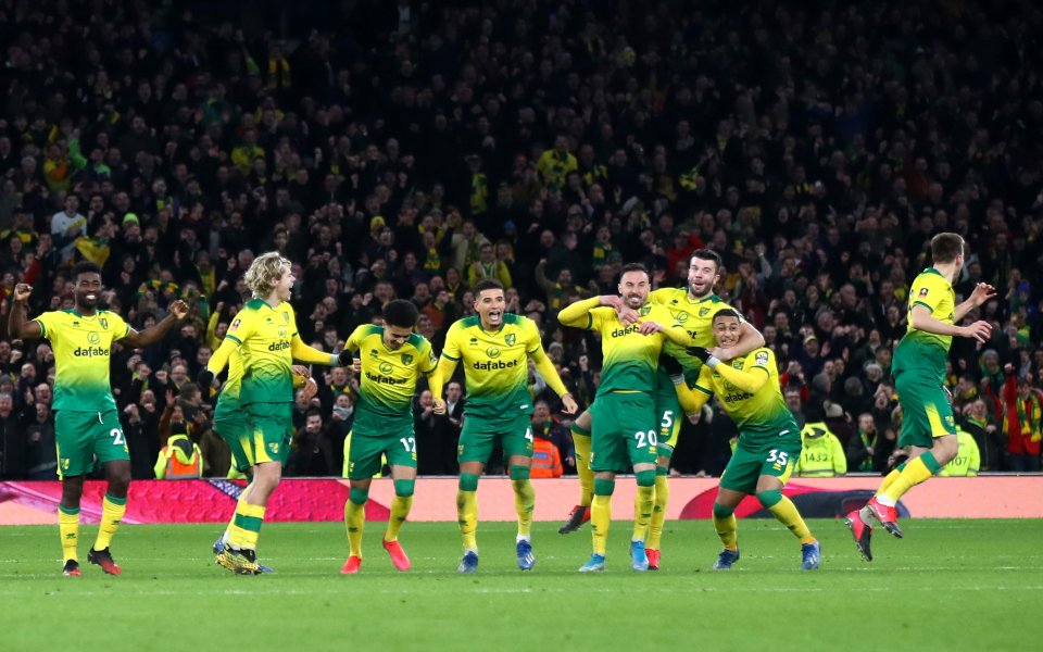 Отборът на Норич изхвърли Тотнъм от осминафиналите на ФА Къп