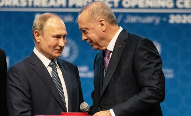 Златният мост на Путин: Какво се случва зад затворените врати в Бишкек?