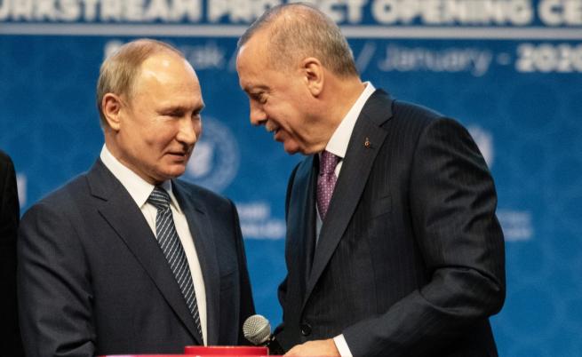 Златният мост на Путин: Какво се случва зад затворените врати в Бишкек?