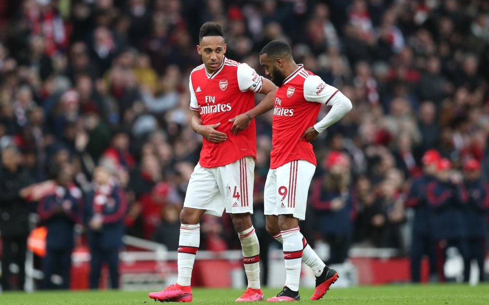 Нападателят на Арсенал Пиер-Емерик Обамяенг наглед опроверга спекулациите, че е