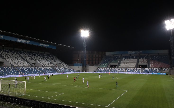 Анархията в Серия А е пълна: няма пари от ТВ права, клубовете заплашват със съд