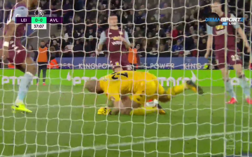 Лестър - Астън Вила 1:0 /първо полувреме/