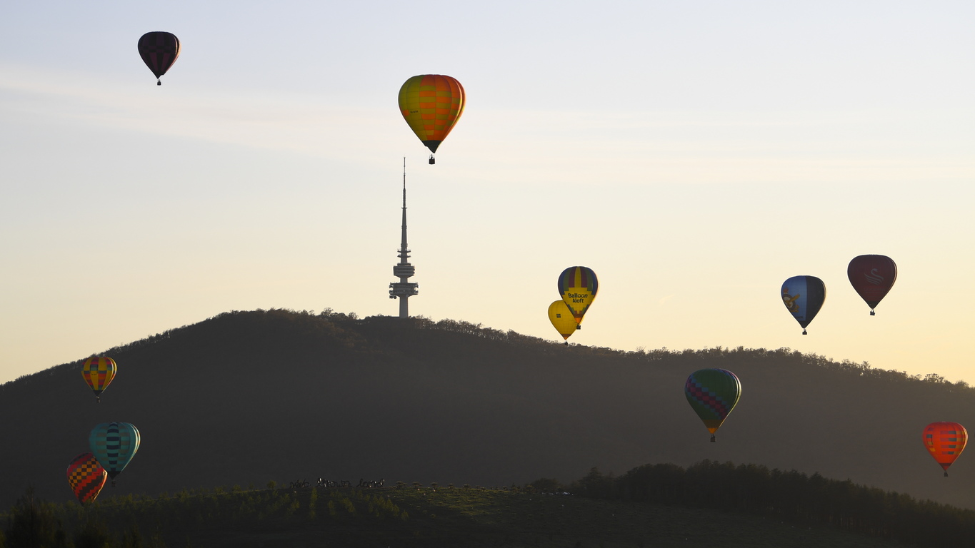 <p>Балони с горещ въздух по време на фестивала на балоните в Канбера, Австралия</p>