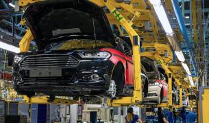 <p>Коронавирус покоси автомобилната индустрия</p>