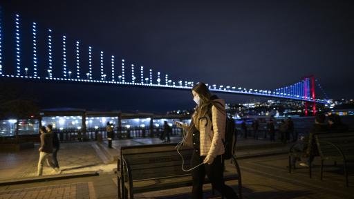  Рязко увеличение на инфектираните с COVID-19 в Турция 