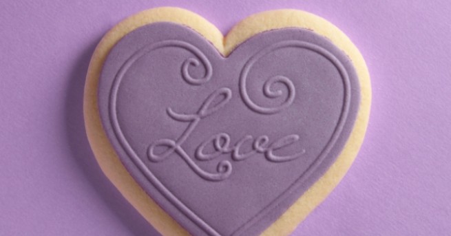 Здравейте Явно темата за любовта от предишния материал много ви развълнува