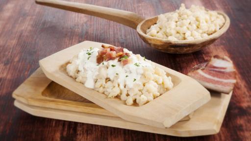  <p><b>Вкусна концепция </b>от&nbsp;Словакия: <strong>Кнедли </strong>с овче сирене</p> 