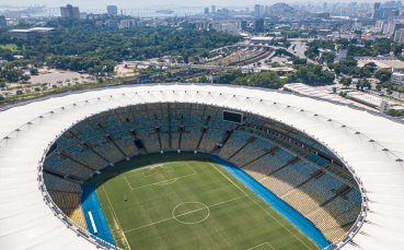 Легендарният стадион Маракана в Бразилия бе превърнат в полева болница