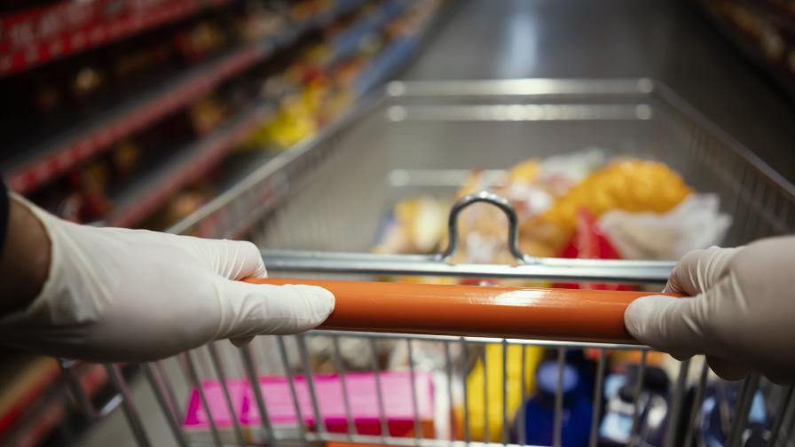 Глад в Сицилия, въоръжена полиция пази супермаркетите от грабежи