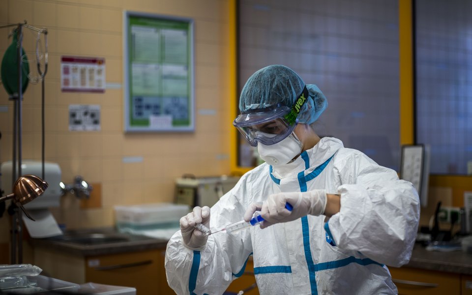 12 антидопингови лаборатории ограничават работата си заради пандемията от коронавирус