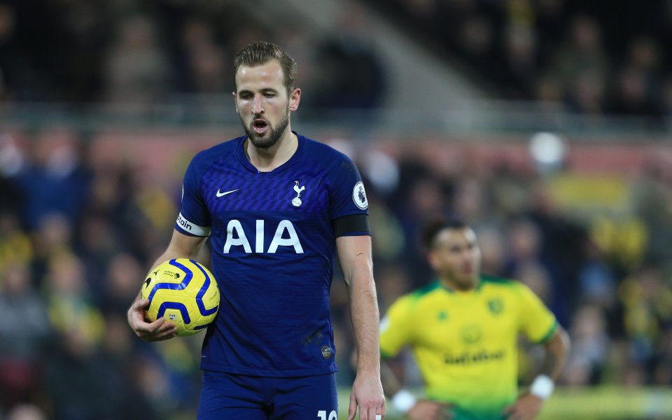 Хари Кейн ще е &bdquo;глупав&ldquo;, ако не напусне Тотнъм, когато