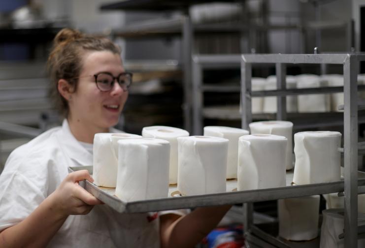 торта кейк коронавирус ковид германия сладкар пекарна