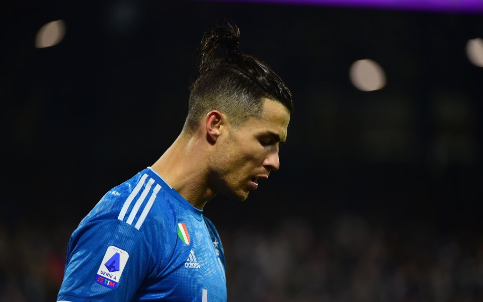 Суперзвездата на Ювентус Кристиано Роналдо си намери нов личен фризьор.