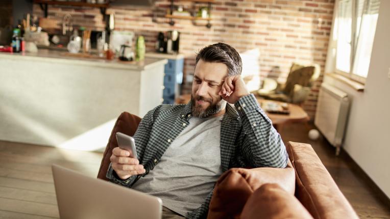  5 знака, че мъжът ти изневерява, само че се пробва да го скрие 