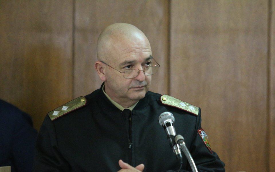 Шефът на Националния кризисен щаб генерал Мутафчийски се обърна с