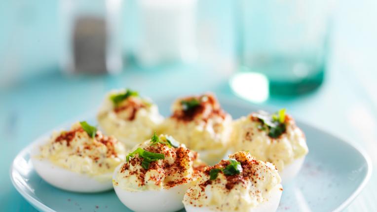  3 вкусни и забавни предписания, с които да оползотворите останалите яйца от Великден 