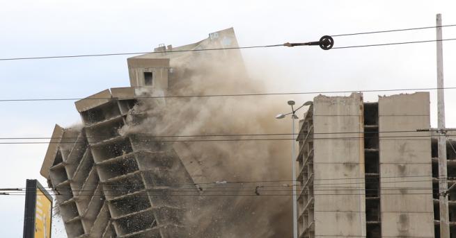 България Взривиха недостроената сграда на ИПК Родина По време на