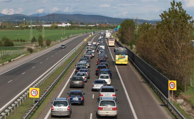 АПИ планира ремонти на 3000 км пътища за 2022 г.
