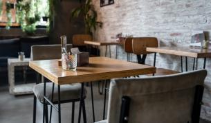 <p>Заведенията на открито отвориха врати</p>