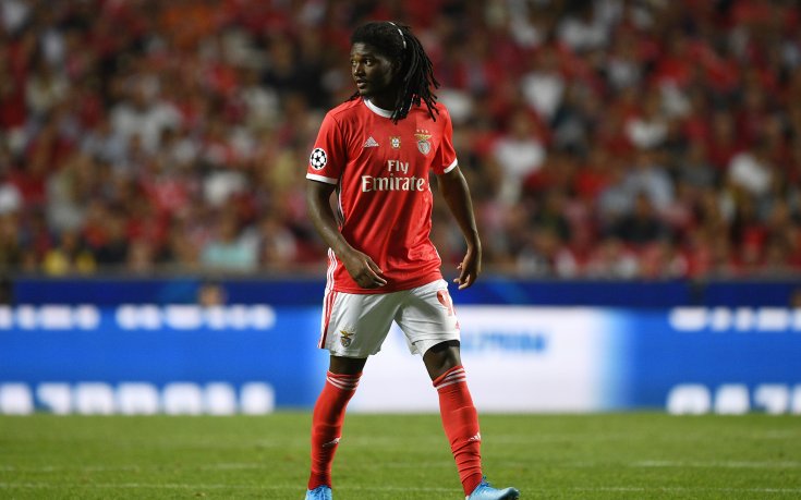 Играч на Бенфика е с коронавирус