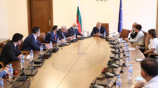  Правителството отпусна пари за Рилския манастир и метрото 