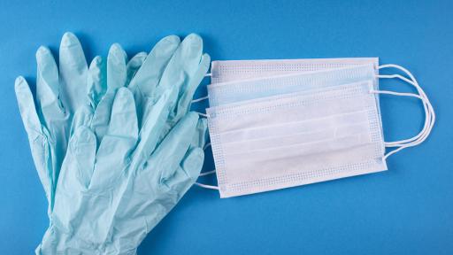  23 души с позитивни проби за COVID-19 в „ Градус “ 