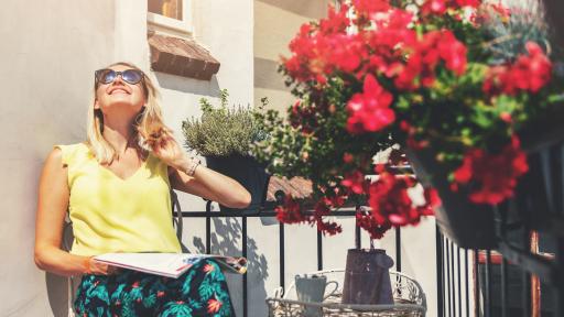  Няколко супер хрумвания за украса на дребни балкони 