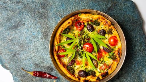  <p>Андреа Дръмър: първият канабис-шеф в историята</p> 