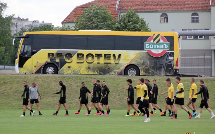 Ботев Пд тренира в Разград преди Лудогорец, ето я групата