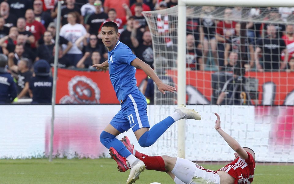 Полицията в София ще охранява утрешното дерби между Левски и