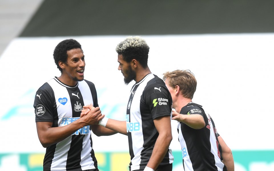 Нюкасъл може да бъде без ключови играчи, включително Фабиан Шер