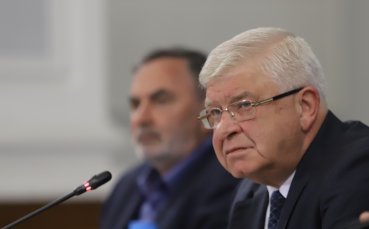 Днес здравният министър Кирил Ананиев издаде заповед чрез която се