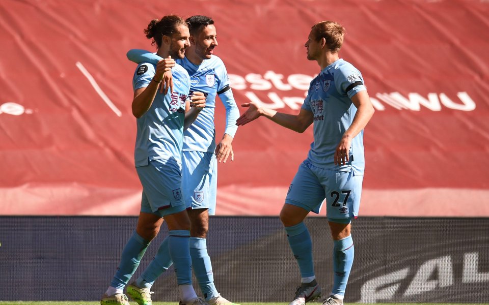 Отборите на Ливърпул и Бърнли играят при резултат 1:1 в