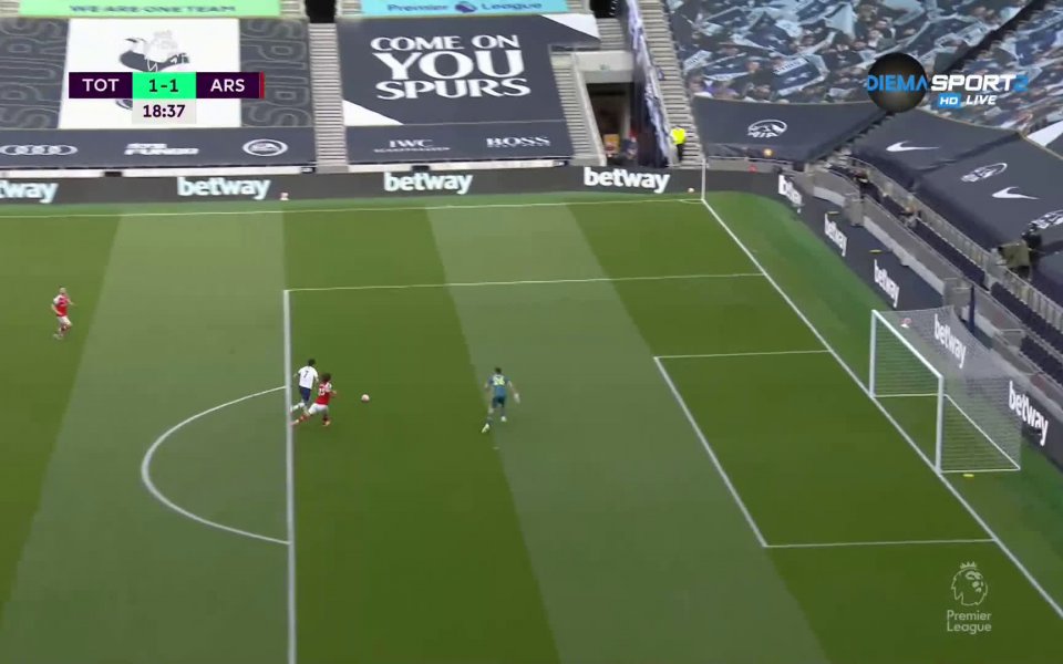 В 19-ата минута пък Сеад Колашинац сбърка ужасяващо. Крайният бранител