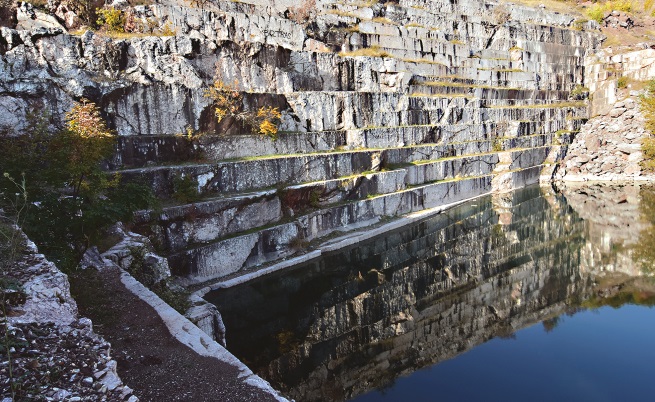  Мраморното езеро 