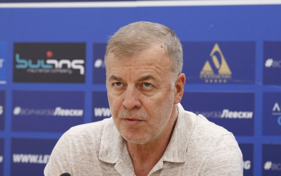 Собственикът на Левски Наско Сираков ще бъде отделен от отбора