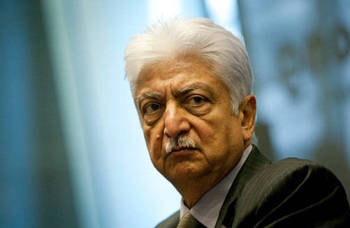 <p><strong>Азим Премджи &ndash; 132 милиона долара(2.2% от неговото богатство)</strong></p>

<p>74-годишният бизнес магнат, който е считан за един от най-богатите хора в Индия, дарява огромни суми не за пръв път. &nbsp;Царят на индийската IT индустрия, както е известен в родината си, вече е дарил над 40% от богатството си на различни каузи.</p>